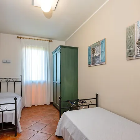 In 22085 * Peschiera del Garda