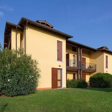 Apartment In 22085 Peschiera del Garda