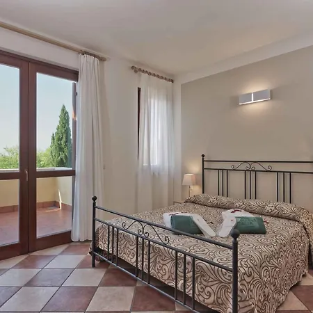 In 22085 * Peschiera del Garda