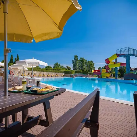 In 22085 Apartment Peschiera del Garda